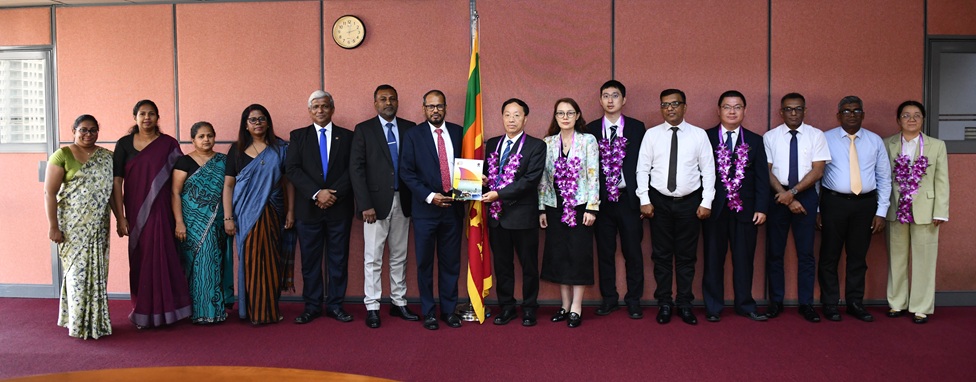 චීන නියෝජිත පිරිසක් වෙළඳ සබඳතා ශක්තිමත් කිරීම සඳහා ශ්‍රී ලංකාවට