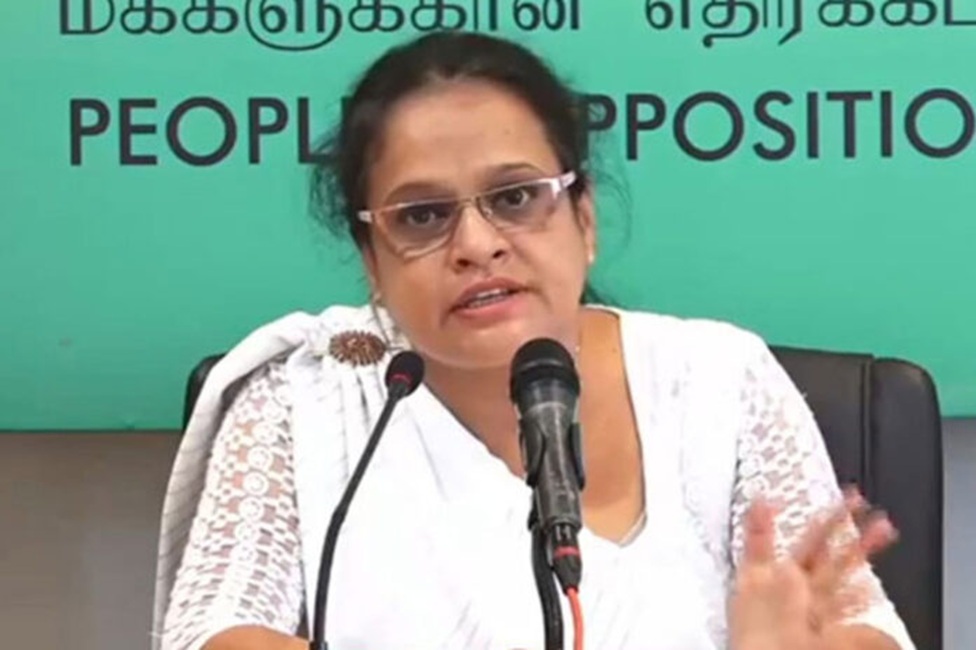 මේ සල්ලඩ ආණ්ඩුව ලොකු ළුෑණු ගොවියව නැත්තටම නැති කළා – රෝහිණී කවිරත්න- පාර්ලිමේන්තු මන්ත්‍රී සමගි ජන බලවේගය