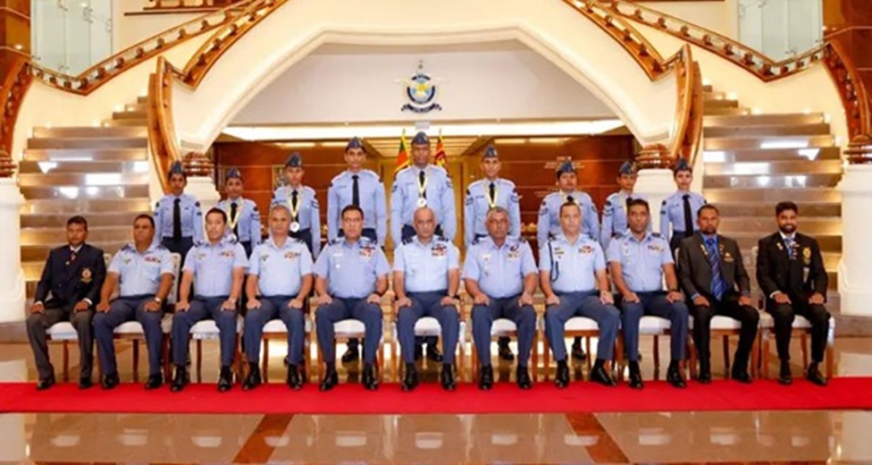 දකුණු ආසියානු ජ්‍යෙෂ්ඨ මළල ක්‍රීඩා ශූරතාවලියේ ජාත්‍යන්තර ජයග්‍රහණ හිමිකරගත් ගුවන් හමුදා ක්‍රීඩකයන් ඇගයේ