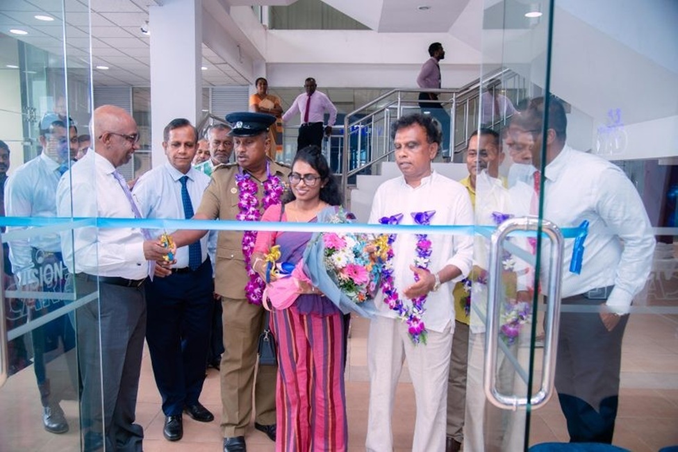 නවීකරණය කරන ලද VISION CARE අලුත්ගම ශාඛාව නව මුහුණුවරකින් විවෘත කරයි