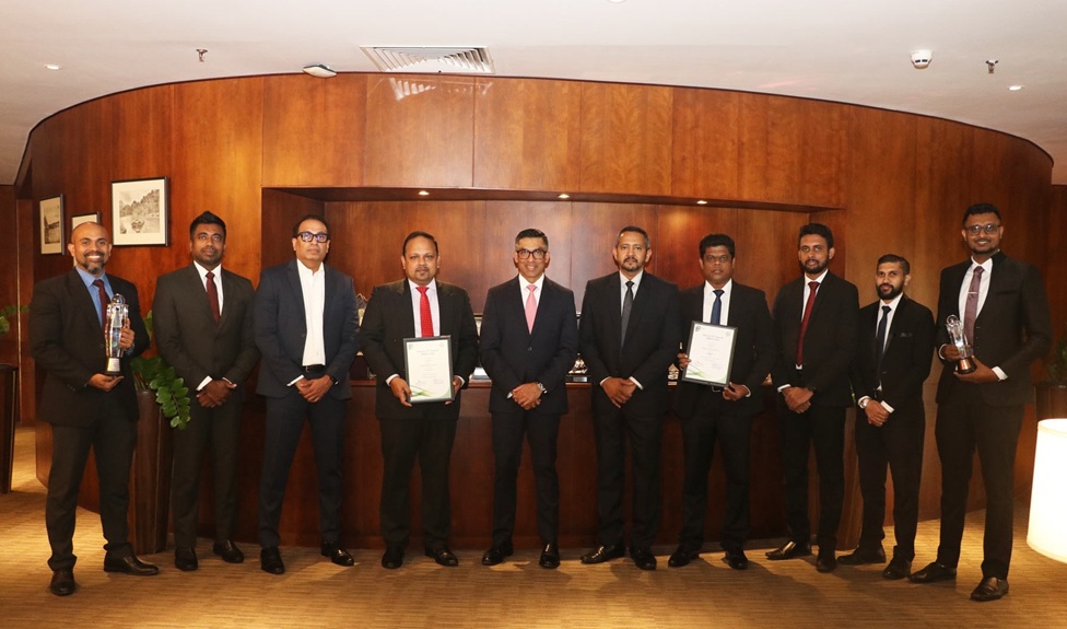 NDB බැංකුව NBQSA 2025 සම්මාන උළෙලේදී Secure360 2.0 සහ TradeLinc 2.0 සඳහා ද්විත්ව සම්මාන හිමිකර ගනියි