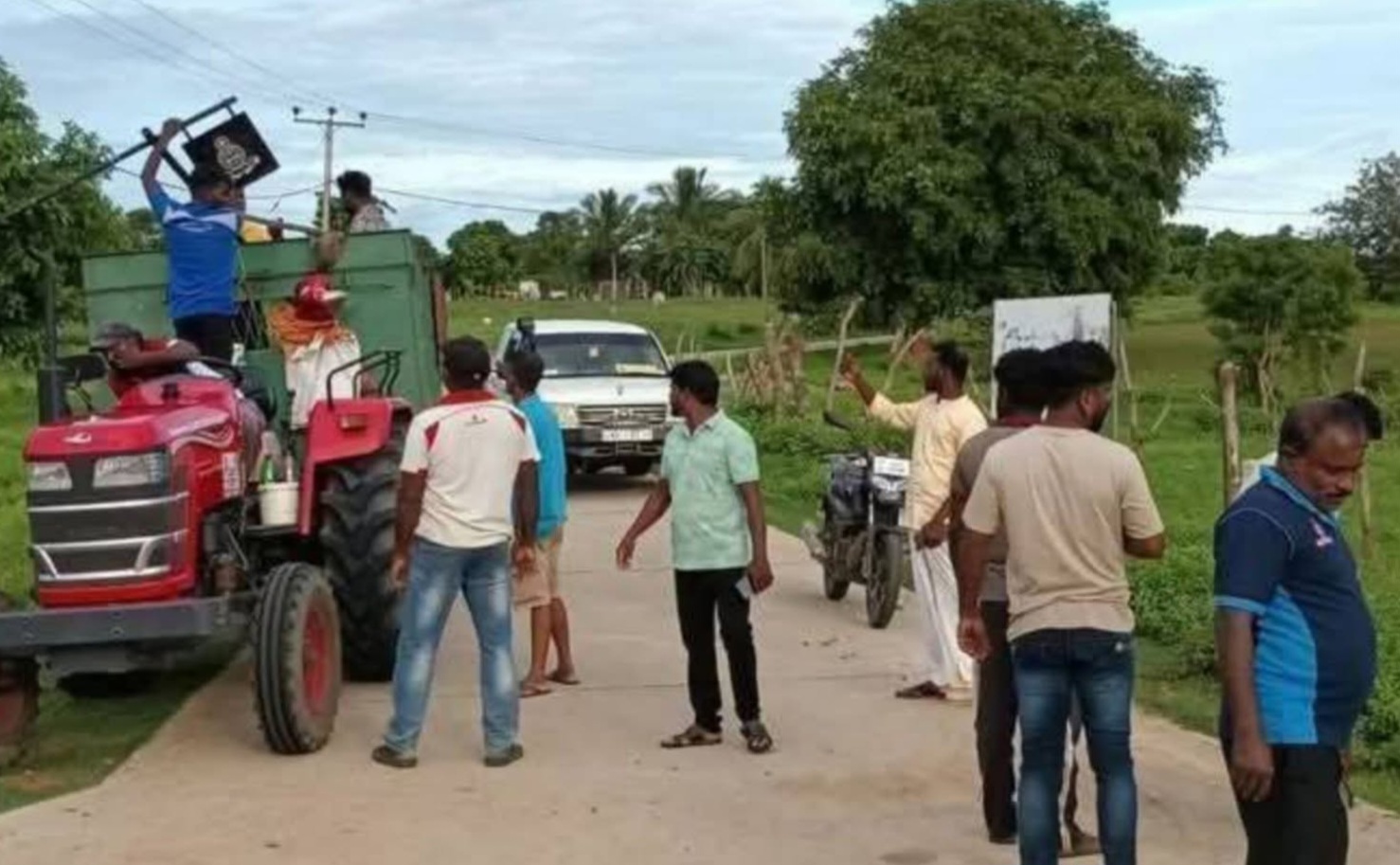 පුරාවිද්‍යා නාමපුවරු ගැලවීමේ සිද්ධිය: වාලච්චේන ප්‍රා.ස. සභාපති ඇතුළු සැකකරුවන්ට ඇප