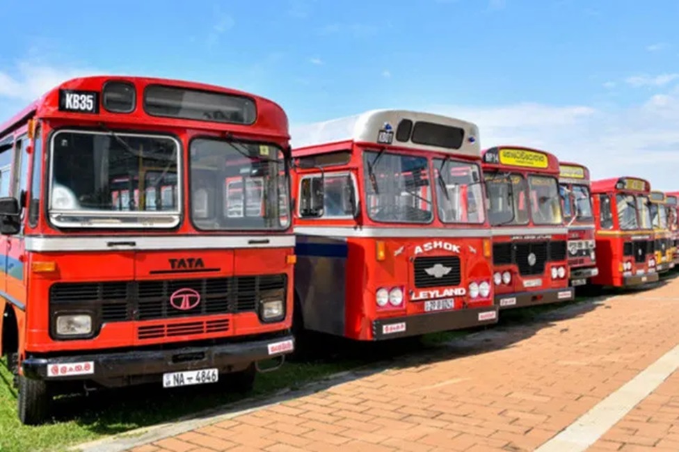 දුම්රිය මාසික ප්‍රවේශ පත්‍රයෙන් ලංගම බස් රථවල ගමන් කිරීමට අවස්ථාව