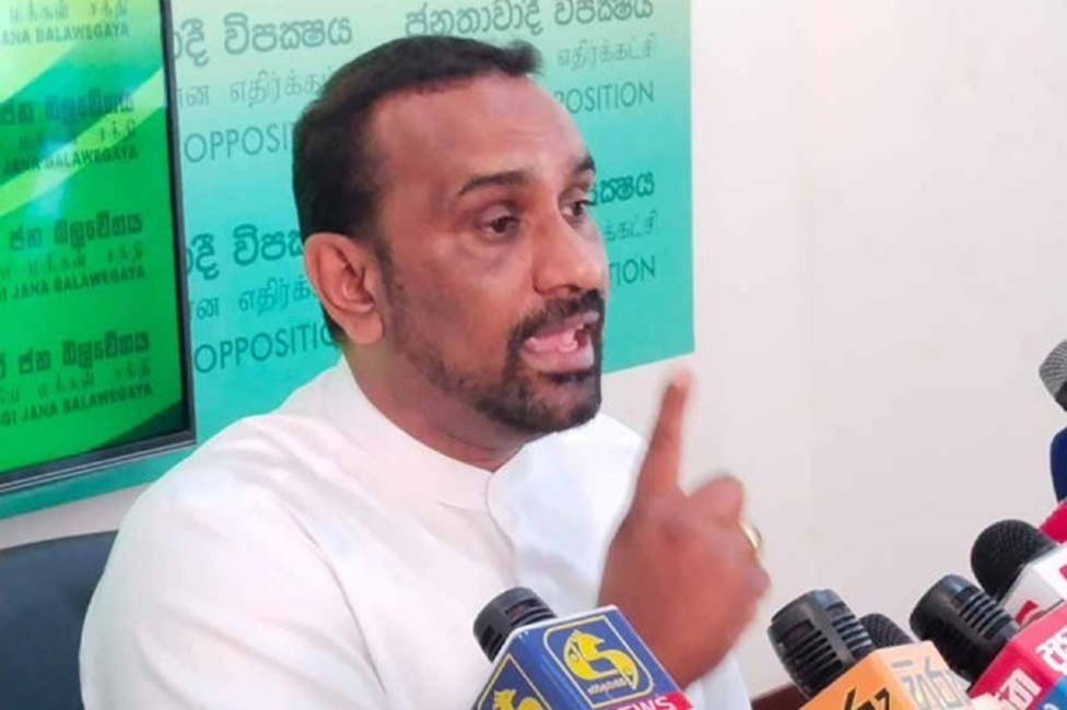 මේක කිසිම වැඩක් බැරි ඔලමොට්ටල ආණ්ඩුවක් – චමින්ද විජේසිරි – පාර්ලිමේන්තු මන්ත්‍රී, සමගි ජන බලවේගය