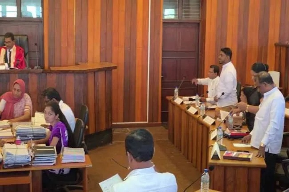 මතුගම සභාපතිට සහ ගාල්ල ම.න.ස. විපක්ෂ මන්ත්‍රීවරු පස් දෙනාට ඇප