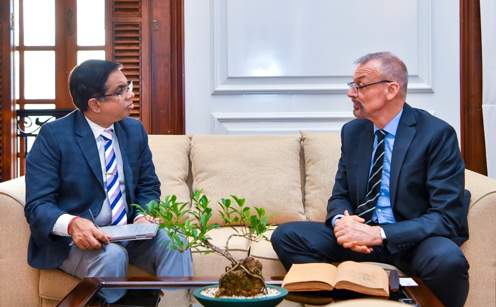 ජනාධිපති ලේකම් සහ ප්‍රංශ තානාපති අතර හමුවක්