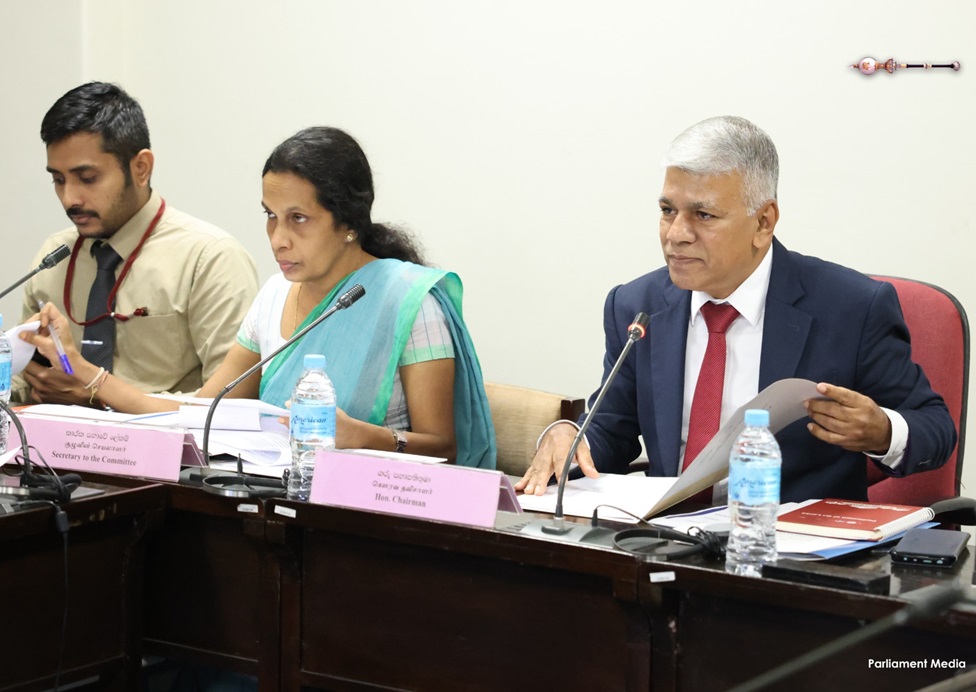 ක්‍රම සහ විධි පිළිබඳ කාරක සභාව මෙරට අපනයන අංශයේ ප්‍රගතිය පිළිබඳව අපනයන සංවර්ධන මණ්ඩලයෙන් විමසයි