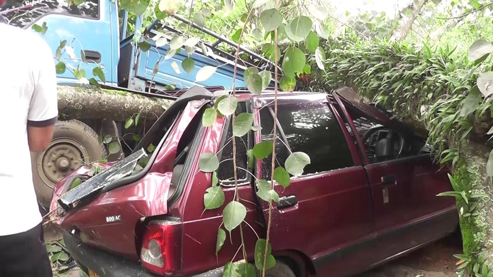 ආපදාවෙන් හානි වූ මෝටර් රථ හිමියන්ට මෝටර් රථ ප්‍රවාහන දෙපාර්තමේන්තුවෙන් විශේෂ දැනුම් දීමක්