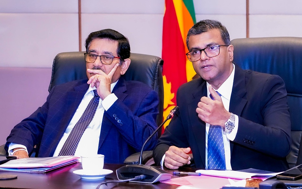 ජාත්‍යන්තර සංවර්ධන හවුල්කරුවන් ශක්තිමත්ව අත්වැල් බැඳ ගනී: අලුත්ම තත්ත්වය