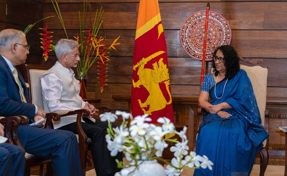 ඉන්දීය විදේශ කටයුතු අමාත්‍යවරයා සහ අගමැති හරිනි අතර විශේෂ සාකච්ඡාවක්