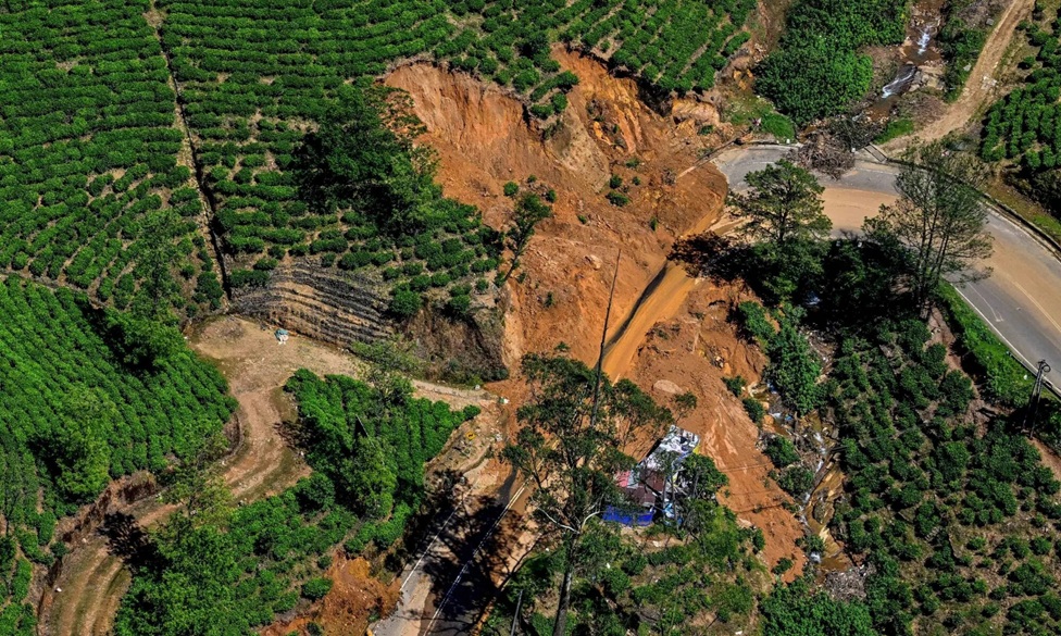 දිට්වා සමය තුළ නායයෑම් 1241ක් – චන්ද්‍රිකා ඡායාරූපවලින් තහවුරු වෙයි