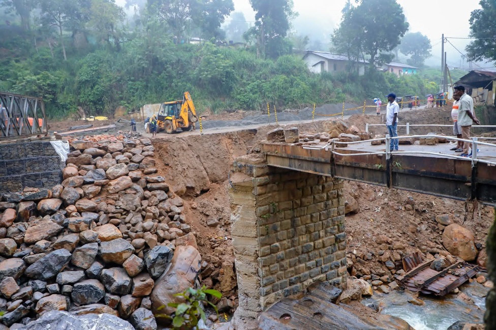 දිට්වා හානි කළ දිවයින පුරා මාර්ග පද්ධතියට මොකද වෙන්නේ ? – RDA ඇත්ත තත්ත්වය හෙළිකරයි