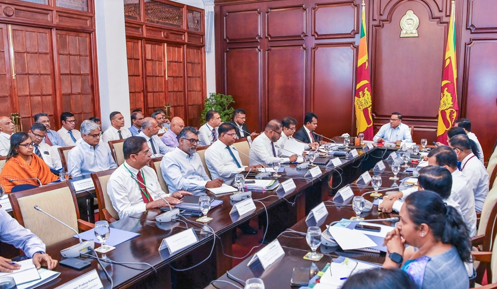 සංචාරක ක්ෂේත්‍රයේ වේගවත් සංවර්ධනයකට තීන්දු රැසක්
