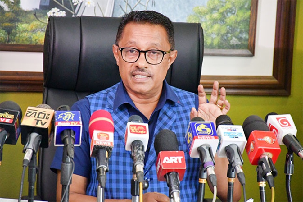 විදුලි බිලට මොකද වෙන්නේ ? – මහජන උපයෝගීතා කොමිෂමේ හිටපු සභාපති කළ විශේෂ හෙළිදරව්ව