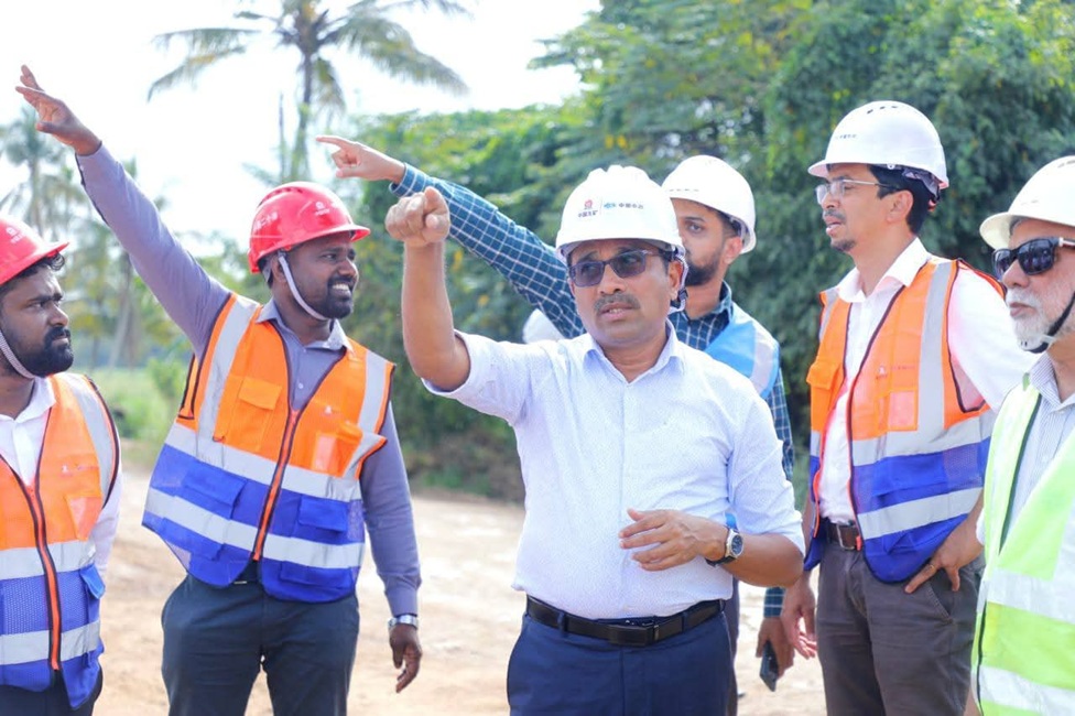 මධ්‍යම අධිවේගී මාර්ගයේ කඩවත-මීරිගම කොටසෙන් 40%ක වැඩ අවසන් – ඇමැති බිමල්