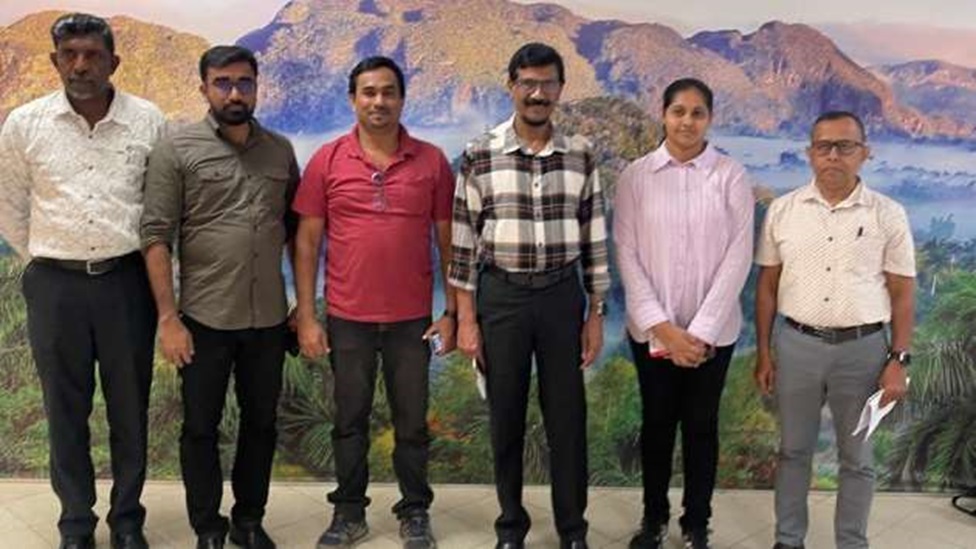 ජවිපෙ  ප්‍රධාන ලේකම් ටිල්වින් සිල්වා ඉන්දියානු සංචාරයක