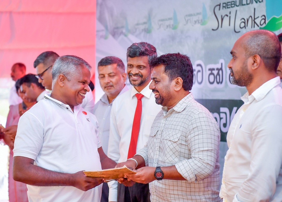 අද දේශපාලනයක්, දැක්මක් සහ දෘෂ්ටිවාදයක් තිබෙන්නේ ආණ්ඩුවට පමණයි – ජනපති මහනුවරදී