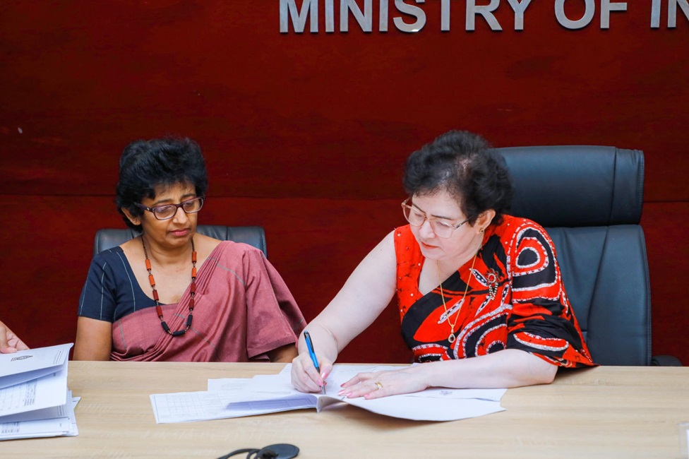 කර්මාන්ත අමාත්‍යාංශය අඛණ්ඩව 4 වන වරටත් කාර්ය සාධන ගිවිසුම් වලට එළඹෙයි